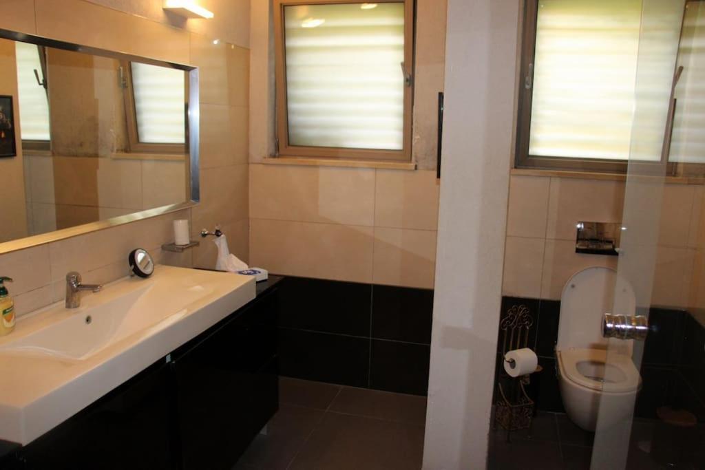 קשת בענן Villa Modi'in Maccabim Re'ut Bagian luar foto