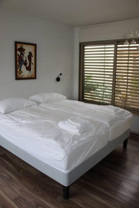 קשת בענן Villa Modi'in Maccabim Re'ut Bagian luar foto