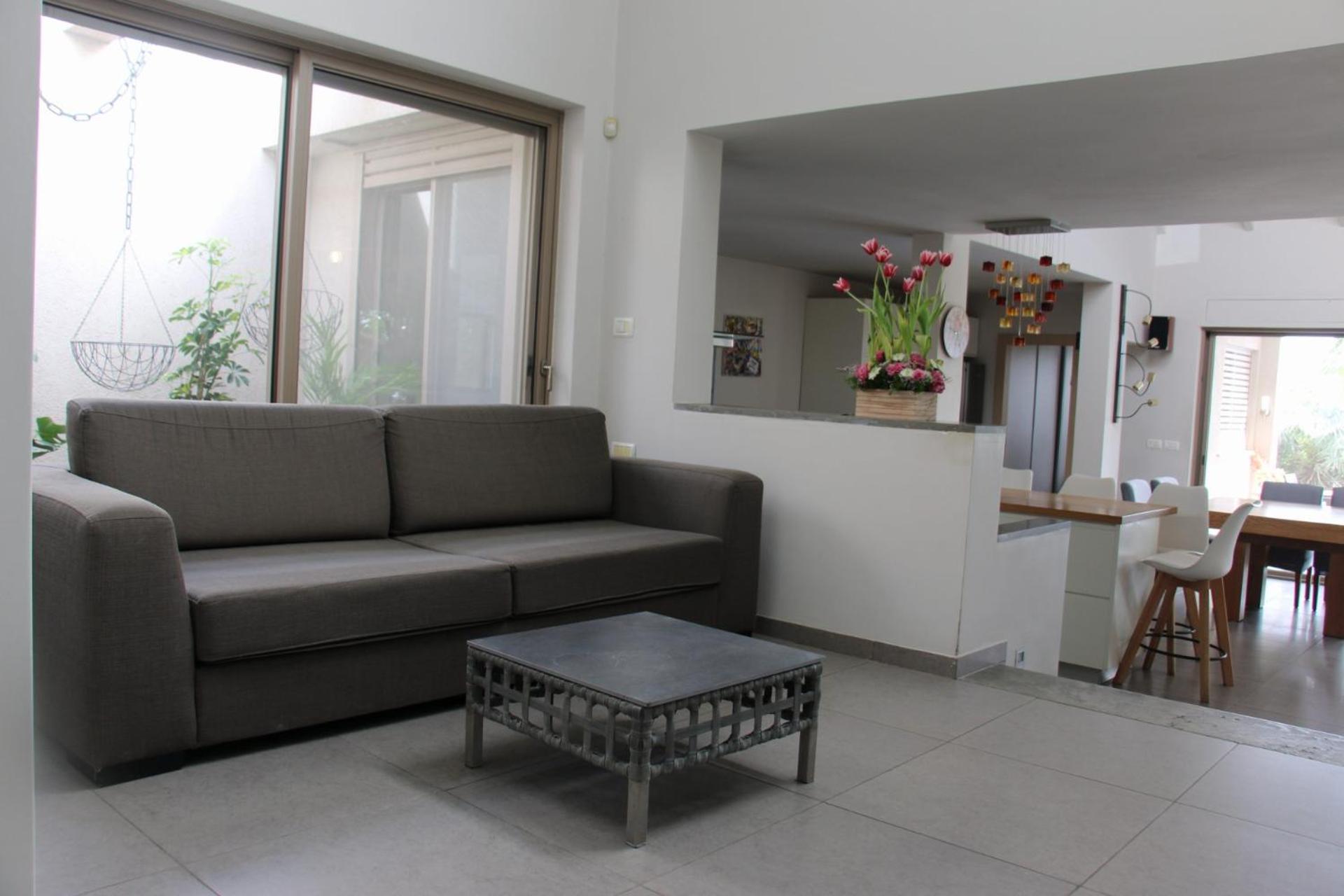 קשת בענן Villa Modi'in Maccabim Re'ut Bagian luar foto